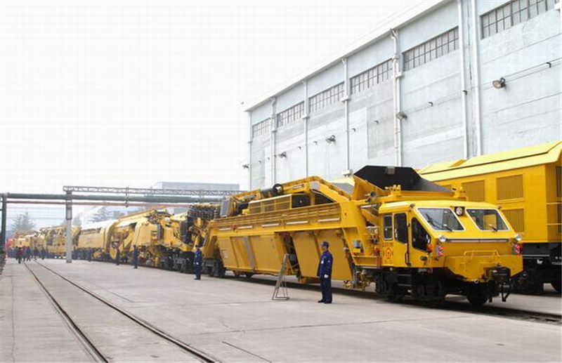 与北京二七机车厂携手相助(图1)